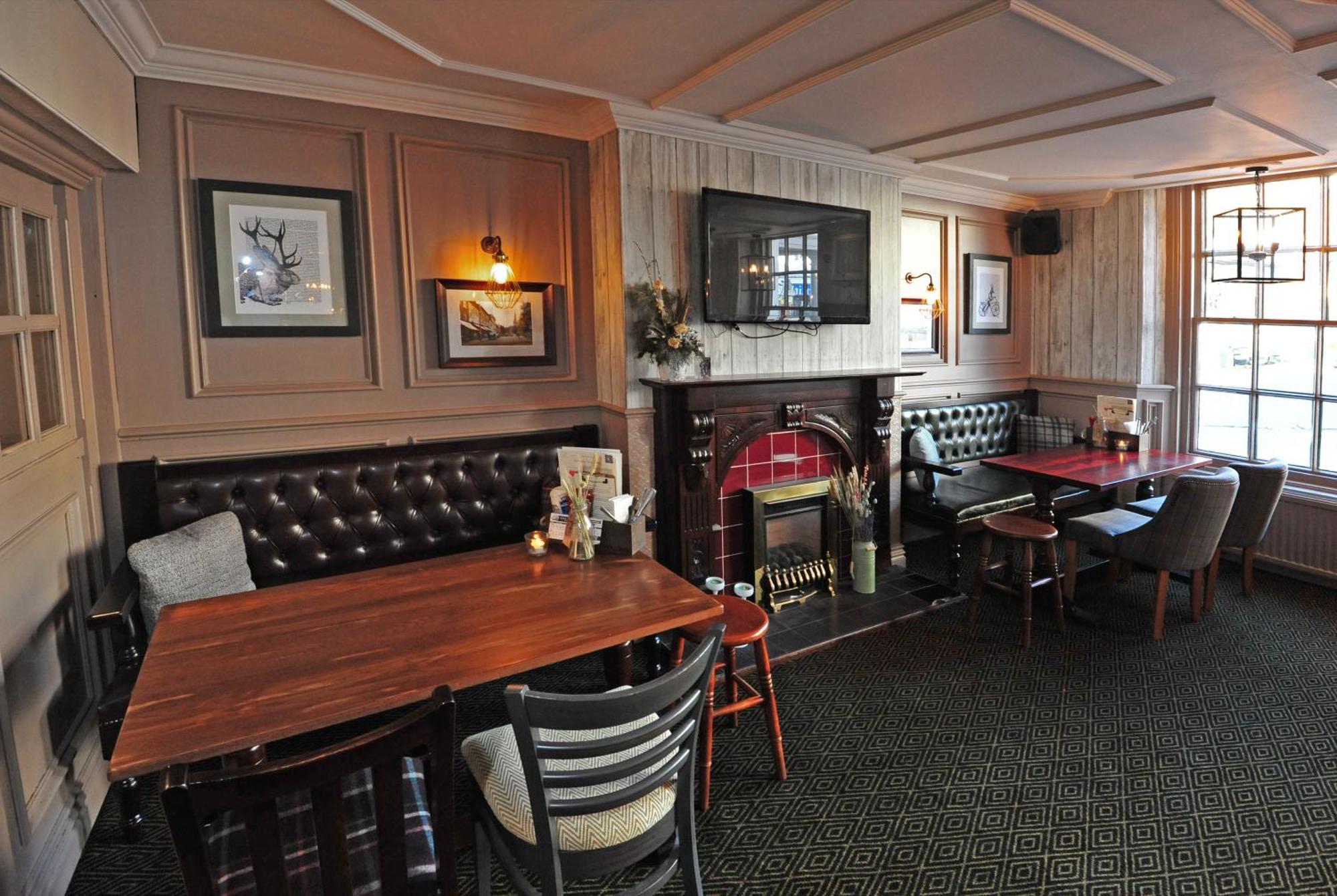 בקינגהאם The White Hart Inn By Greene King Inns מראה חיצוני תמונה