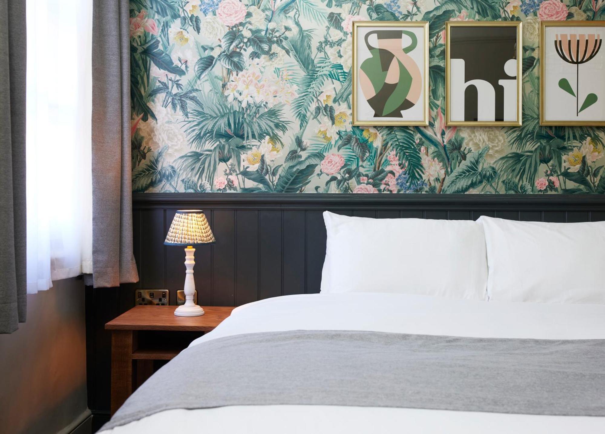 בקינגהאם The White Hart Inn By Greene King Inns מראה חיצוני תמונה